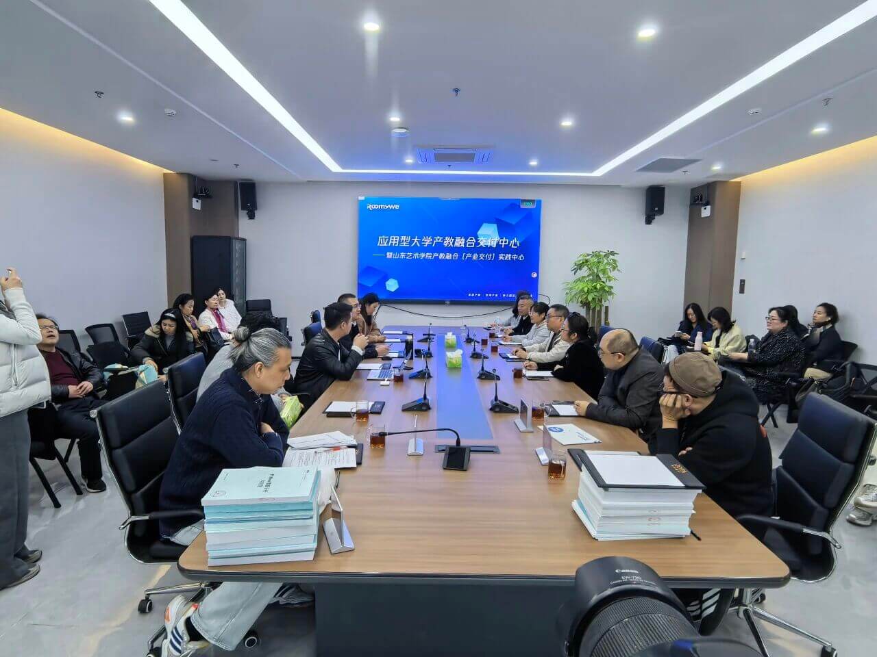 山东艺术学院赴融发基地考察交流 探索产教融合新路径!